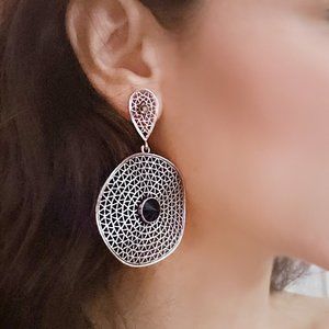 Classy Wavy Circle Earrings with Cone-shaped Bead